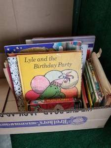 lot 99 image: Books - childrens books