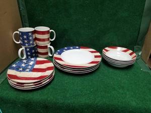 lot 147 image: USA themed dishware