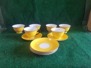 lot 184 image: Coffee cups