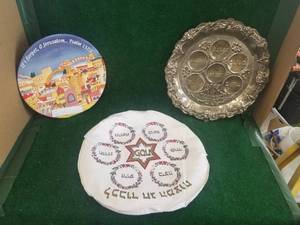 lot 192 image: Jewish themed serving trays