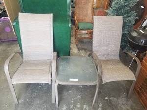 lot 239 image: Outdoor furniture set