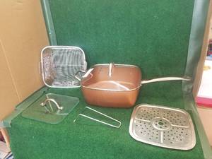 lot 241 image: Household items - cookware