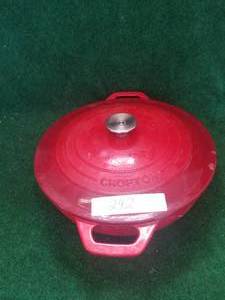 lot 242 image: Household items - cookware