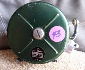 lot 43 image: Vintage K-Mart 55 Automatic Sportfisher Fly Fish Reel