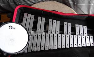 lot 50 image: Vic Firth Bell Kit - Student Percussion Kit - Xylophone and Practice Pad wCase