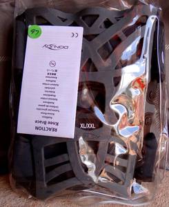lot 97 image: DONJOY REACTION KNEE BRACE XLXXL GRAY - NEW