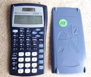 lot 113 image: Texas Instruments TI-30X IIS  Black Scientific Calculator - WORKS