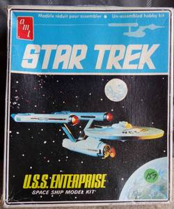lot 157 image: VINTAGE 1983 Star Trek AMT Enterprise Model Kit (Complete in Box)