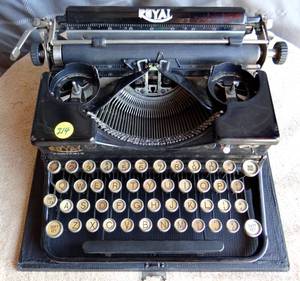 lot 214 image: RARE VINTAGE 1929 Royal Portable Typewriter - WORKING CONDITION - CHECK COMPS $$$$