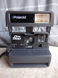 lot 240 image: VINTAGE POLOROID ONE STEP CAMERA