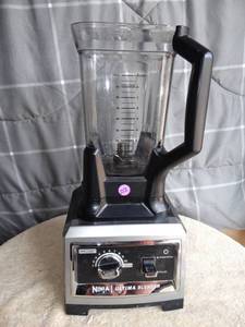 lot 252 image: Ninja Ultima Dual Stage Blender Model BL830 - MISSING LID