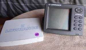 lot 284 image: LOWRANCE X125 FISH FINDER WITH COVER