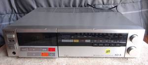 lot 293 image: VINTAGE Sony XO-5 Stereo Deck Receiver - POWERS ON