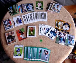 lot 300 image: LARGE SPORTS CARD COLLECTION INCLUDING ALEX SMITH ROOKIE CARD
