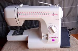 lot 301 image: Janome Model 659 Sewing Machine - CHECK COMPS $$$