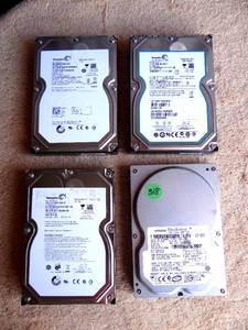 lot 318 image: THREE SEAGATE HARD DRIVES (2 X 1TB & 1 X 1.5 tb) & HITACHI HARDDRIVE (500 GB)