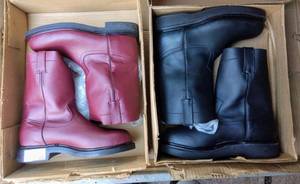 lot 29 image: Two pairs of boots (2 X Money), the colors are shedron and black , Size US 10 Mens, MX 28.5 cm
