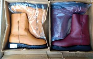 lot 36 image: Two pairs of boots (2 X Money), the colors are Wine and honey, Size US 9.5 Mens, MX 28 cm