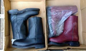 lot 46 image: Thee pairs of boots (3 X Money), the colors are black, shedron and brown , Size US 8 Mens, MX 26.5 cm