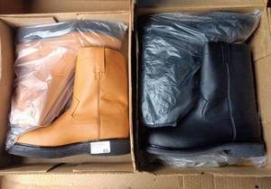 lot 49 image: Two pairs of boots (2 X Money), the colors are black and honey, Size US 9.5 Mens, MX 28 cm
