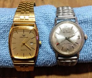 lot 119 image: Two mens watches, Waltham XC026 Gold Tone needs battery, Reliance 17 jewels windup watch (One Money)