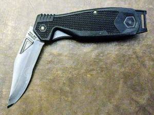lot 136 image: One Pocket k nife Schrade # CH8