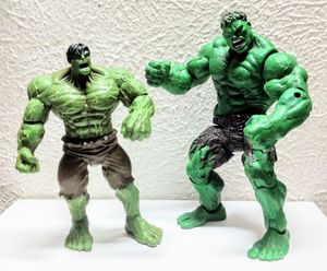 lot 199 image: Two Hulk figures 6 and 7 tall (One Money)
