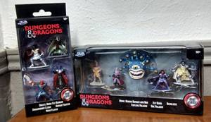 lot 239 image: Dungeons & Dragons Die Cast 5 Figurines - Ranger  Paladin  Boo  Bard  Beholder and Jada Dungeons & Dragons Die Cast Figurines Drizzt Mind Flayer Cleric & Fighter NIB (2 x money)