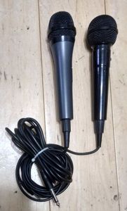 lot 250 image: 2 Microphones High Grade Low noise, please notice the two different input connectors one is 3.5mm (One Money )