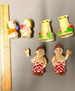 lot 25 image: 3 sets of Salt and Pepper Shakers -Note 1 hand is not attached