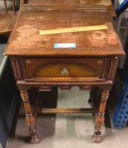 lot 50 image: Antique Table 29 12 x 19 x 15 with drawer