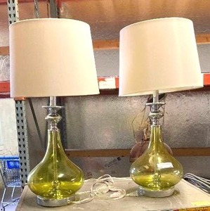lot 96 image: Mid Century looking Lamps woriginal shades&nbsp 27 tall