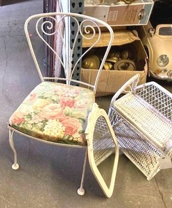 lot 116 image: Vintage Metal Patio Chair wwood frame mirror and wicker shelf