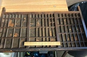 lot 162 image: Large Antique Printers Tray
