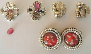 lot 11 image: Jewelry