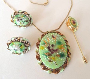 lot 26 image: Jewelry, Gold Filled