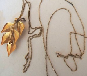 lot 121 image: Gold Filled