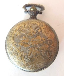 lot 104 image: Jewelry