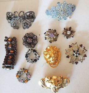 lot 92 image: Jewelry