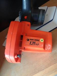 lot 38 image: BLACK & DECKER 1.25 HP HEAVY DUTY EDGERTRENCHER - MODEL 8224 DELUXE - WORKING