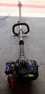 lot 44 image: Troy Bilt Tb2044xp Trimmer Motor Power Head Gas 2 Cycle WJump Start