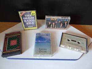 lot 62 image: ASSORTMENT OF CASSETE TAPES AS SHOWN