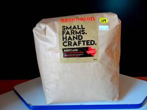 lot 119 image: SMALL FARMS HAND CRAFTED BEEFCAKE COFFEE