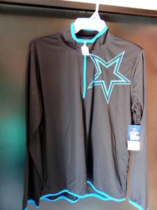 lot 121 image: BEAUTIFUL DALLAS COWBOYS WOMENS ZIP UP PULLOVER - NEW W TAGS