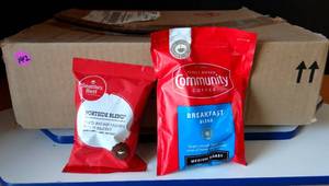 lot 142 image: LARGE BOX OF COFFEES - SEATTLES BEST & COMMUNITY BLENDS