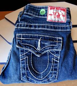 lot 189 image: WOMENS TRUE RELIGION JEANS - SIZE 25 EX COND