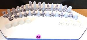 lot 205 image: ACRYLIC CHESS & CHECKER PIECES