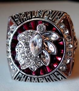 lot 217 image: 2013 Chicago Blackhawks Championship Ring #TOEWS Stanley Cup - SIZE 13.5