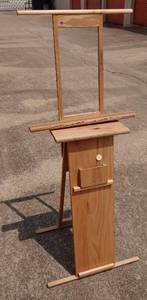 lot 226 image: PROFESSIONAL WOODEN STORABLE ART EASEL