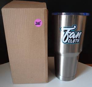 lot 265 image: LARGE 32 OZ STAINLESS STEEL INSULATED TUMBLER WITH LID - NIB